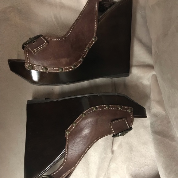 Fergie “Amie” Wooden Wedges, size 10M - Picture 2 of 6